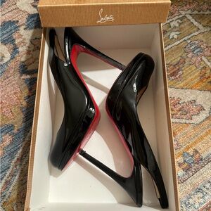 CHRISTIAN LOUBOUTIN Black Patent Leather Slingback Pumps sz 37.5 (US sz 7)